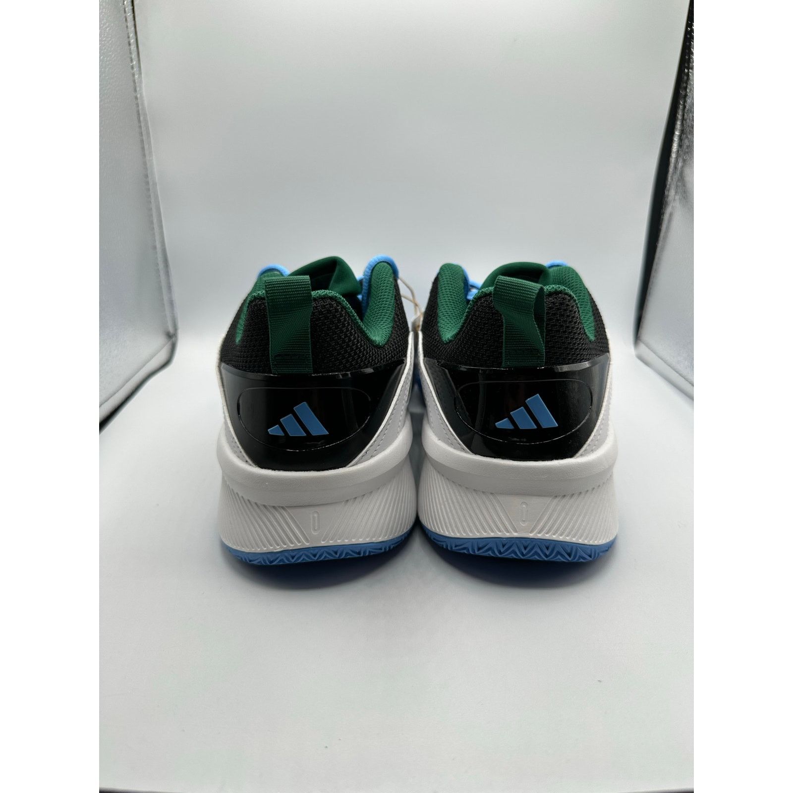 Adidas Adidas Dame Certified 3 Low “Milwaukee Bucks” size 8 men Size US 8 / EU 41 - 4 Thumbnail