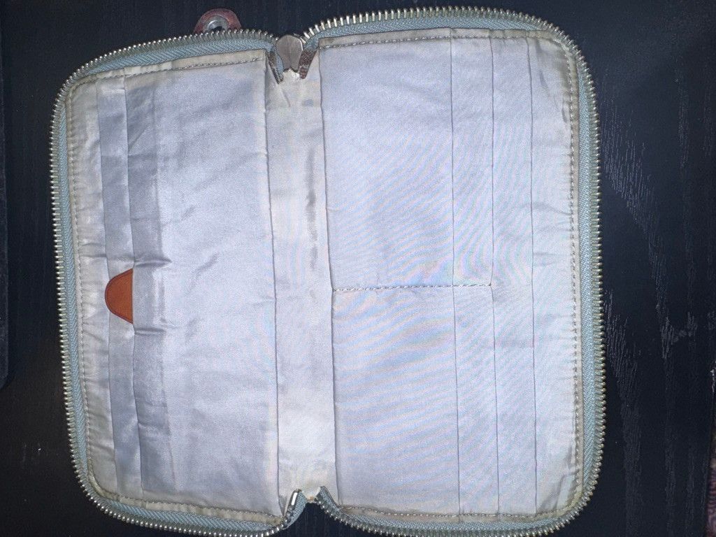 Louis Vuitton Louis Vuitton Cup 2000 Zippy Wallet Limited Edition COA Size ONE SIZE - 5 Thumbnail