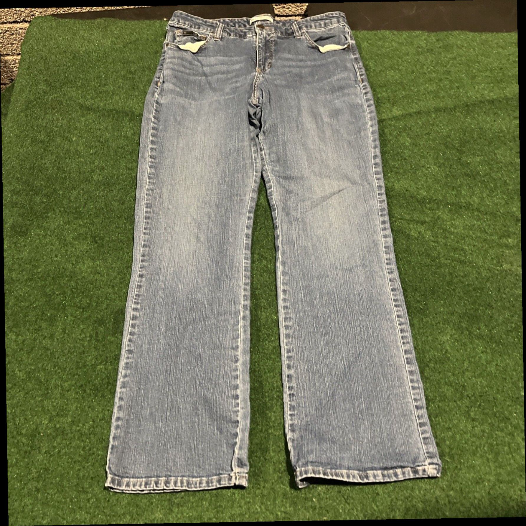 Lee Lee Jeans Womens 16 Blue Denim Slender Secret Lower on the Waist Mid Rise 33x30 Size 38" / US 16 / IT 52 - 1 Thumbnail