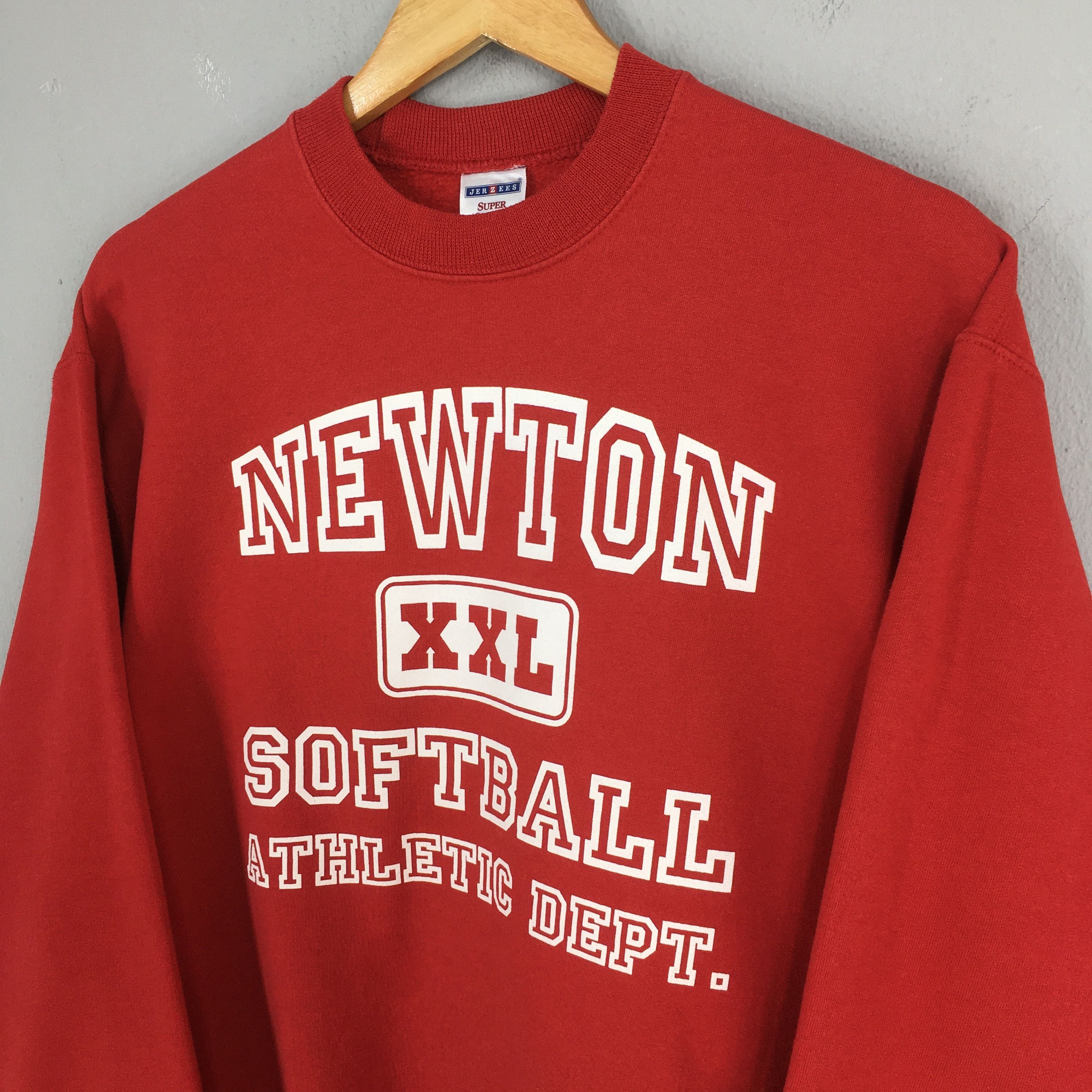 Jerzees Vintage Newton Softball Athletics Red Sweatshirt Medium Size US M / EU 48-50 / 2 - 3 Thumbnail