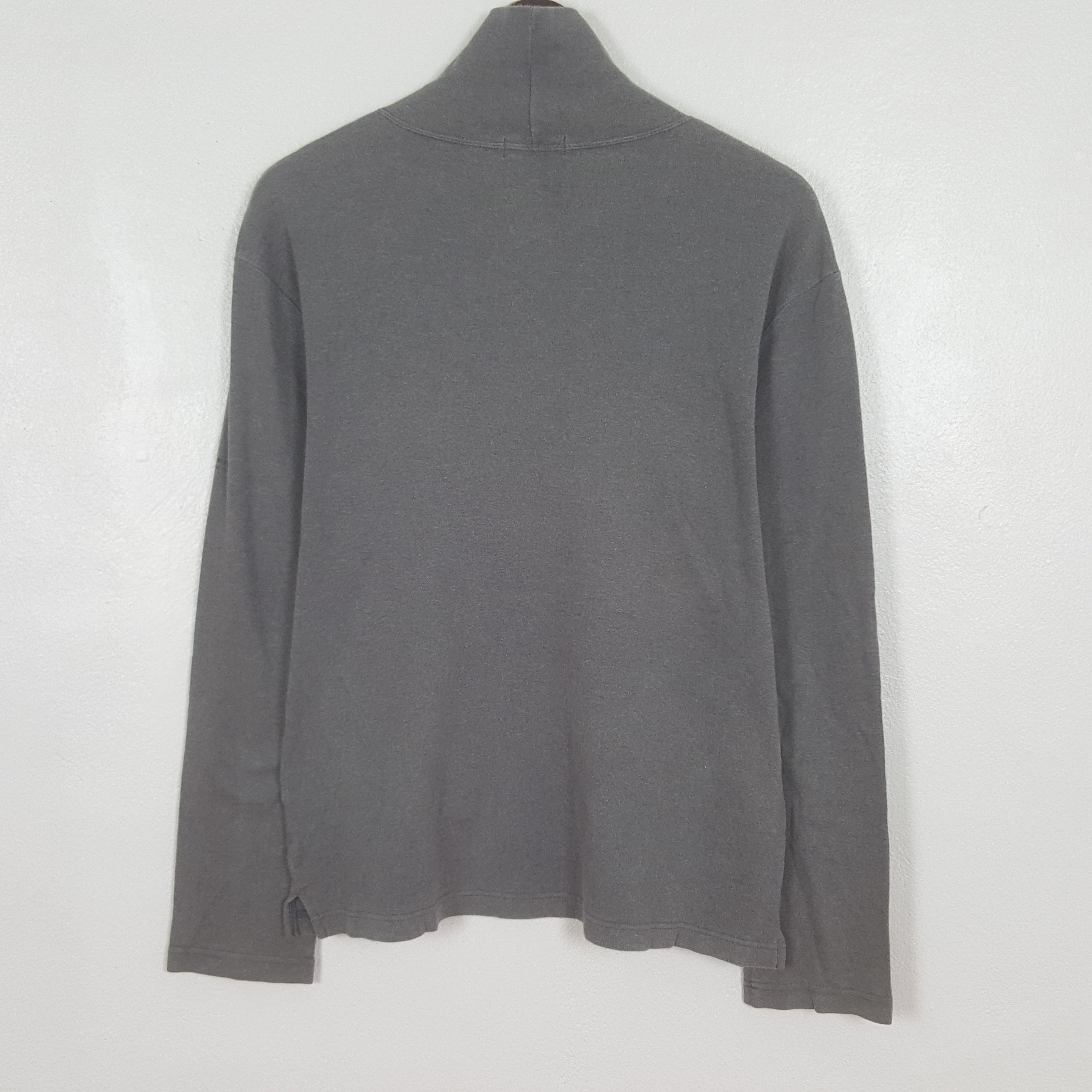 Burberry Vintage Burberry Black Label Custom Turtleneck Shirt Size US S / EU 44-46 / 1 - 3 Thumbnail