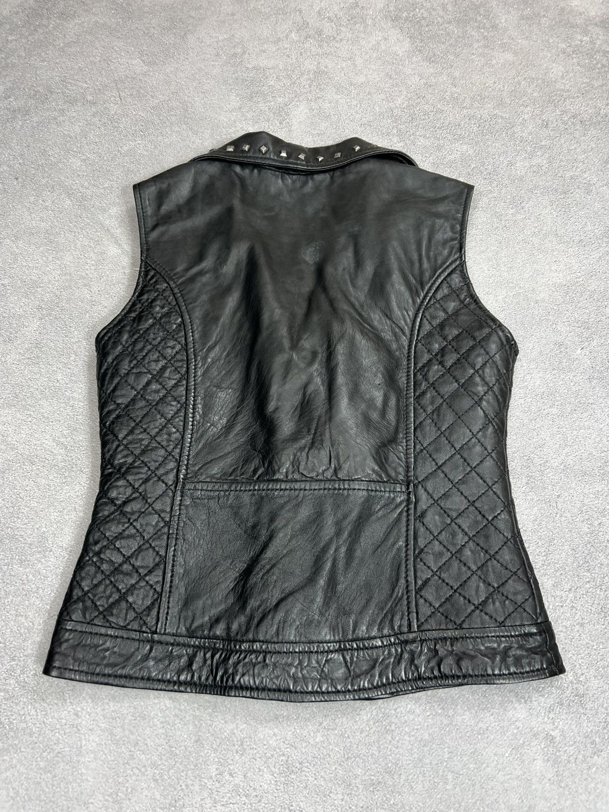 Japanese Brand VTG LEATHER BIKER MARLBORO STYLE YOHJI TYPE VESTS Size US M / EU 48-50 / 2 - 7 Thumbnail