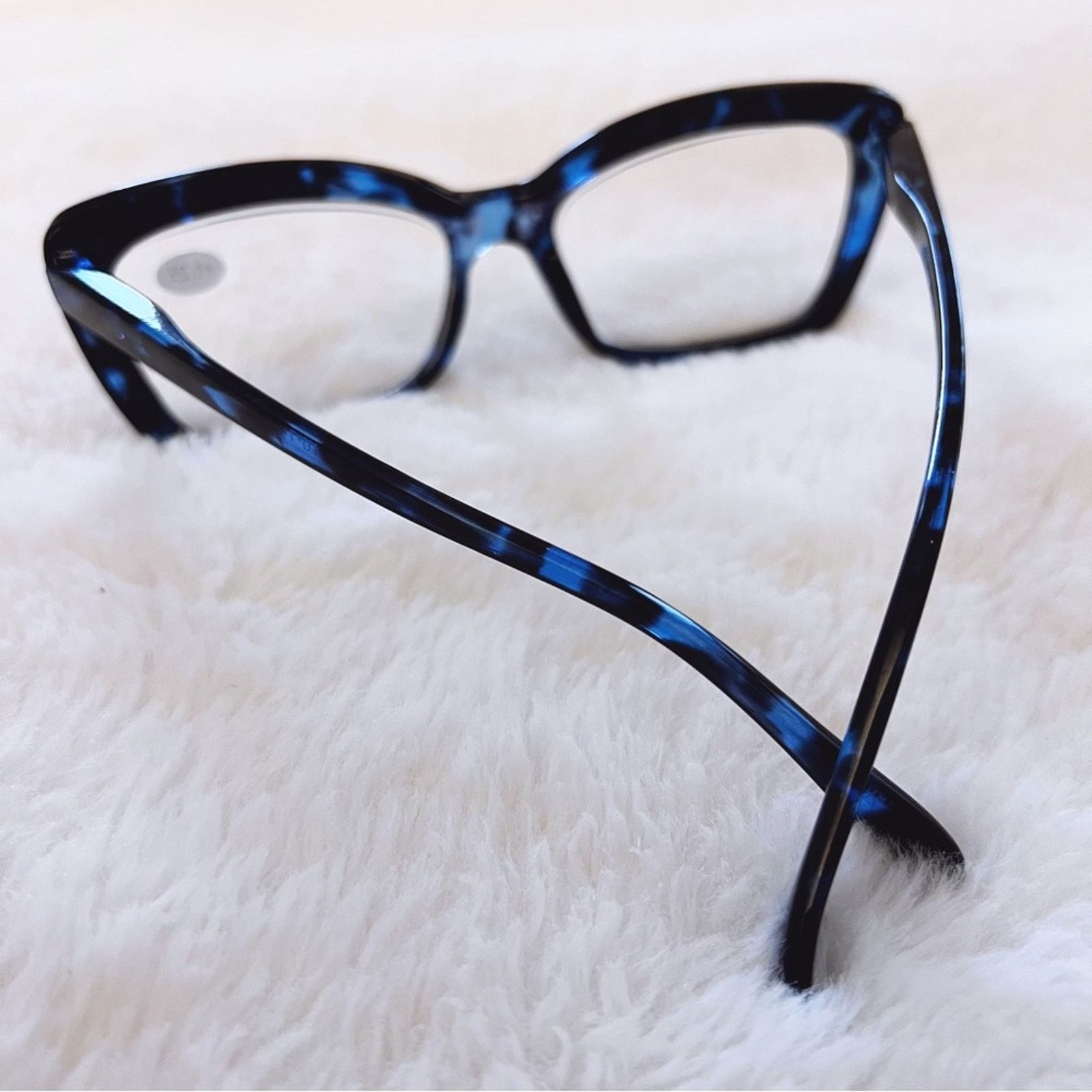 Other Leila Blue Cateye Oversized Reader Glasses Size ONE SIZE - 9 Thumbnail