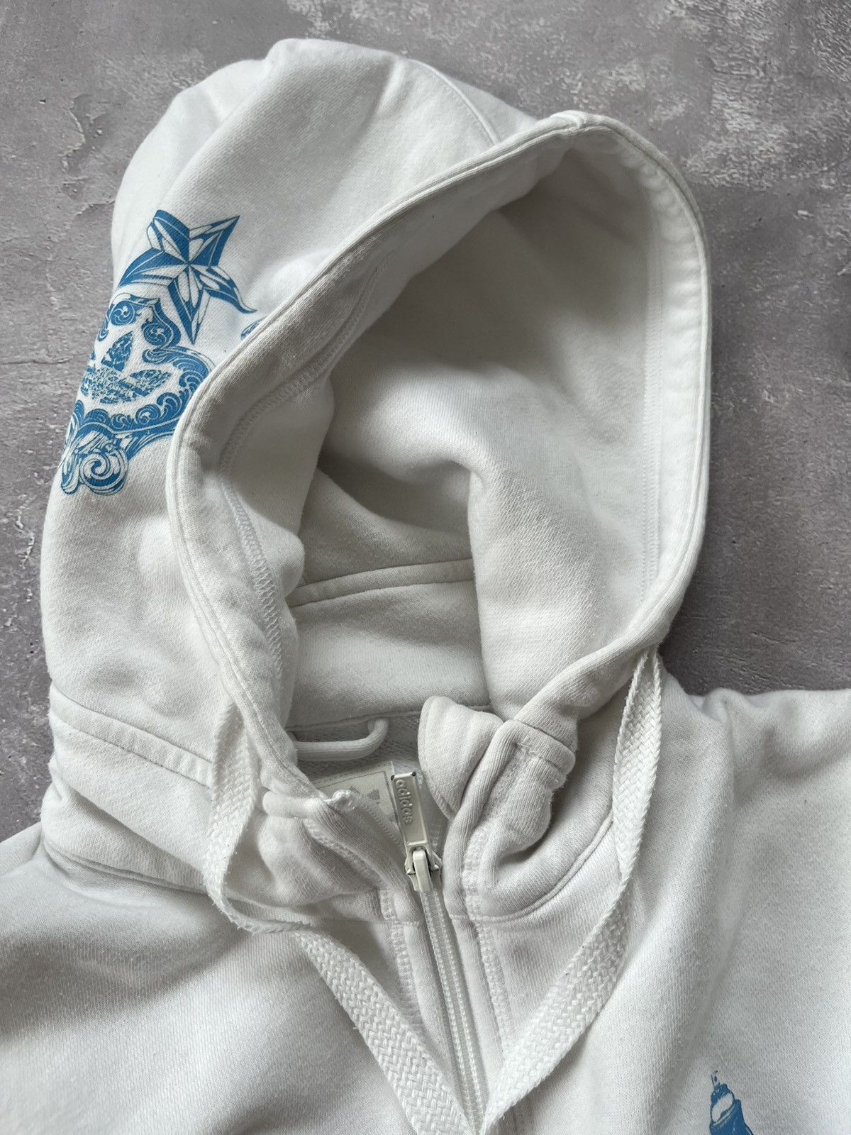 Adidas Vintage 00s Adidas Zip Up Hoodie White Skull Graffiti Print Size US S / EU 44-46 / 1 - 13 Thumbnail