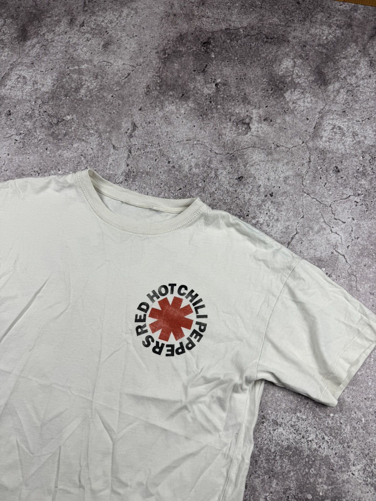 Band Tees vintage RED Hot Chili PEPERS T-shirt Concert retro 90s Size US S / EU 44-46 / 1 - 4 Thumbnail