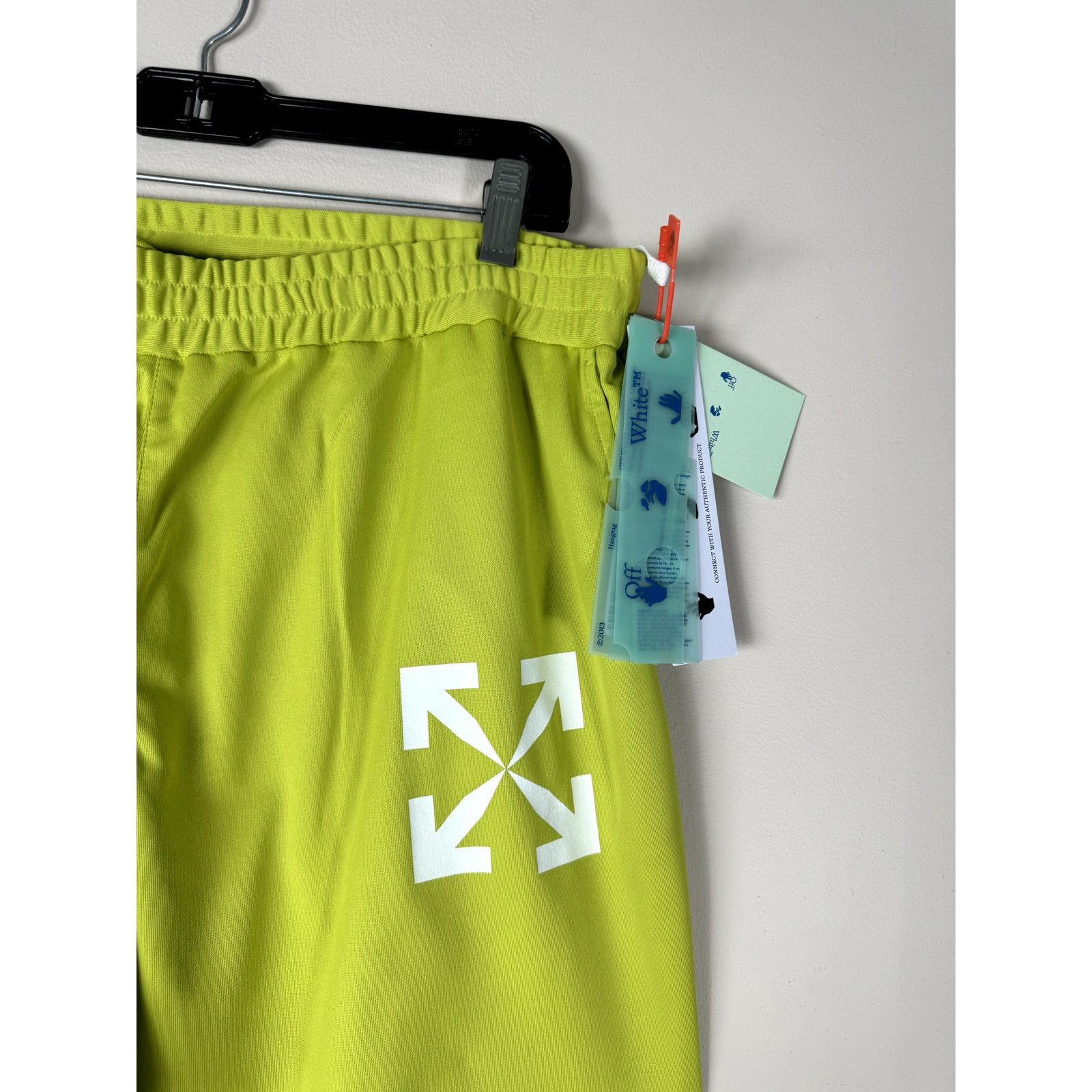 Off-White o1rshd1 Single Arrow Slim Trackpant in Lime White Size US 36 / EU 52 - 4 Thumbnail