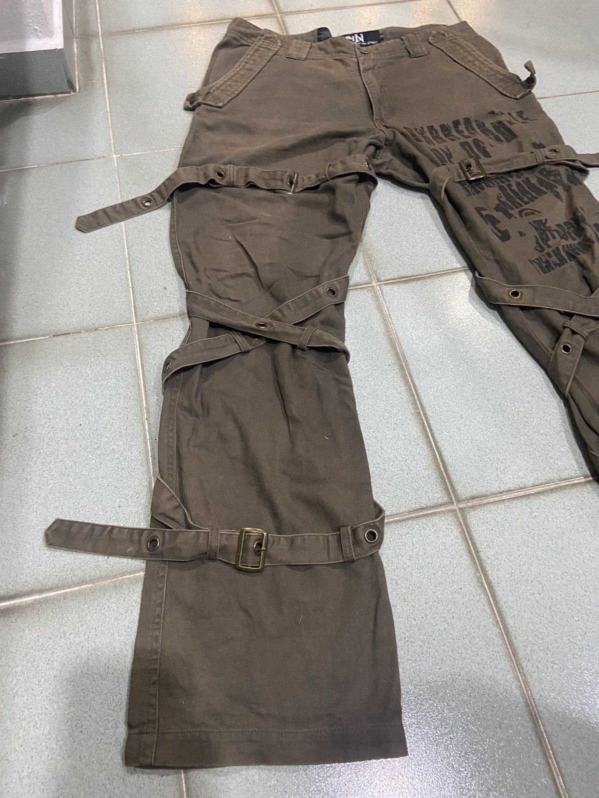 GOSTAR DE FUGA Rain bondage pants Size US 33 - 4 Thumbnail