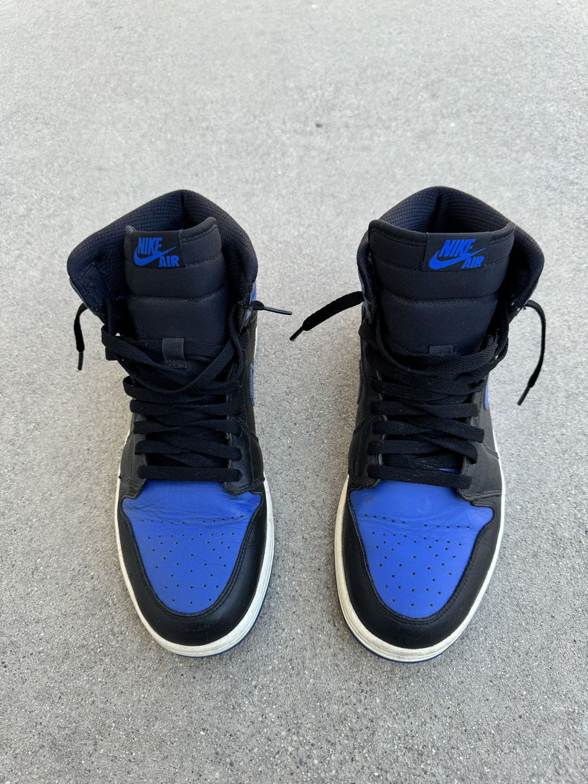 Jordan Brand 2017 Jordan 1 retro high OG royal blue Size US 10 / EU 43 - 3 Thumbnail