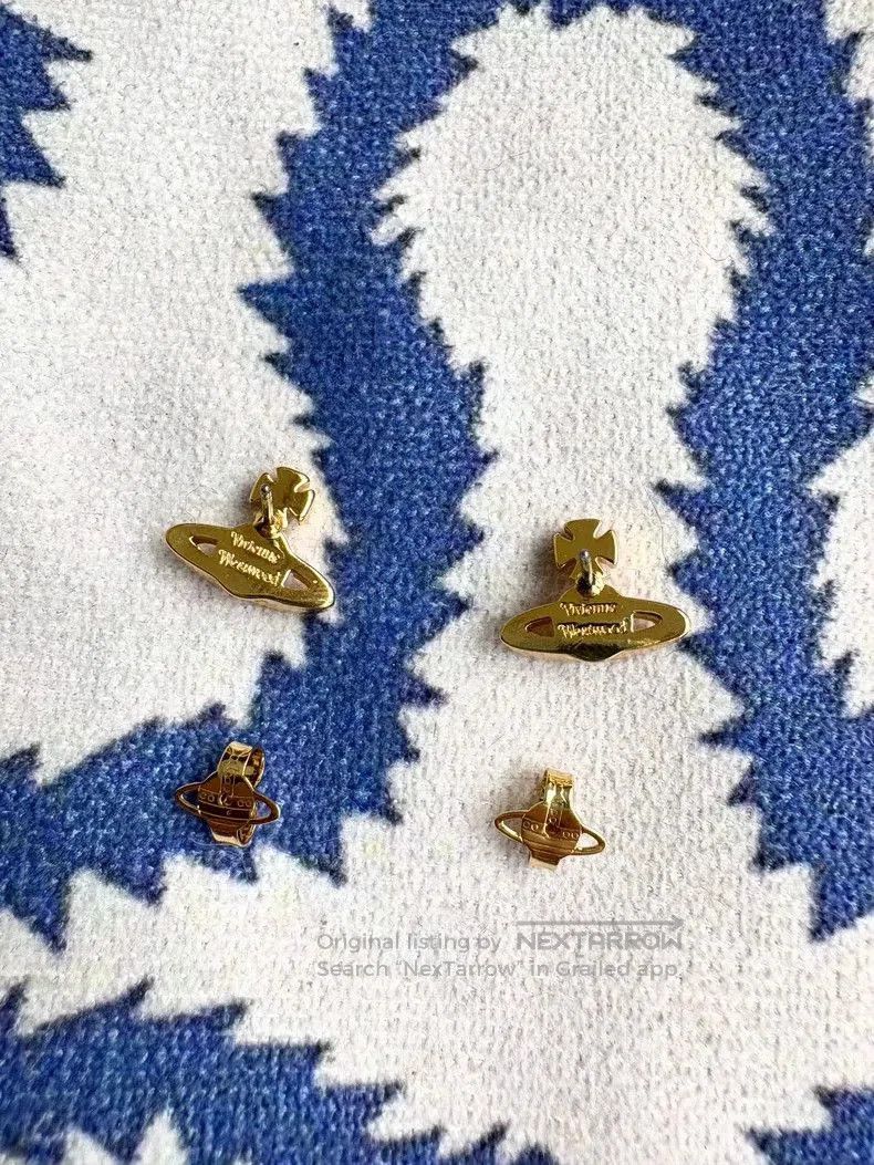 Vivienne Westwood Vivienne Westwood White Pearl Earrings . Size ONE SIZE - 3 Thumbnail