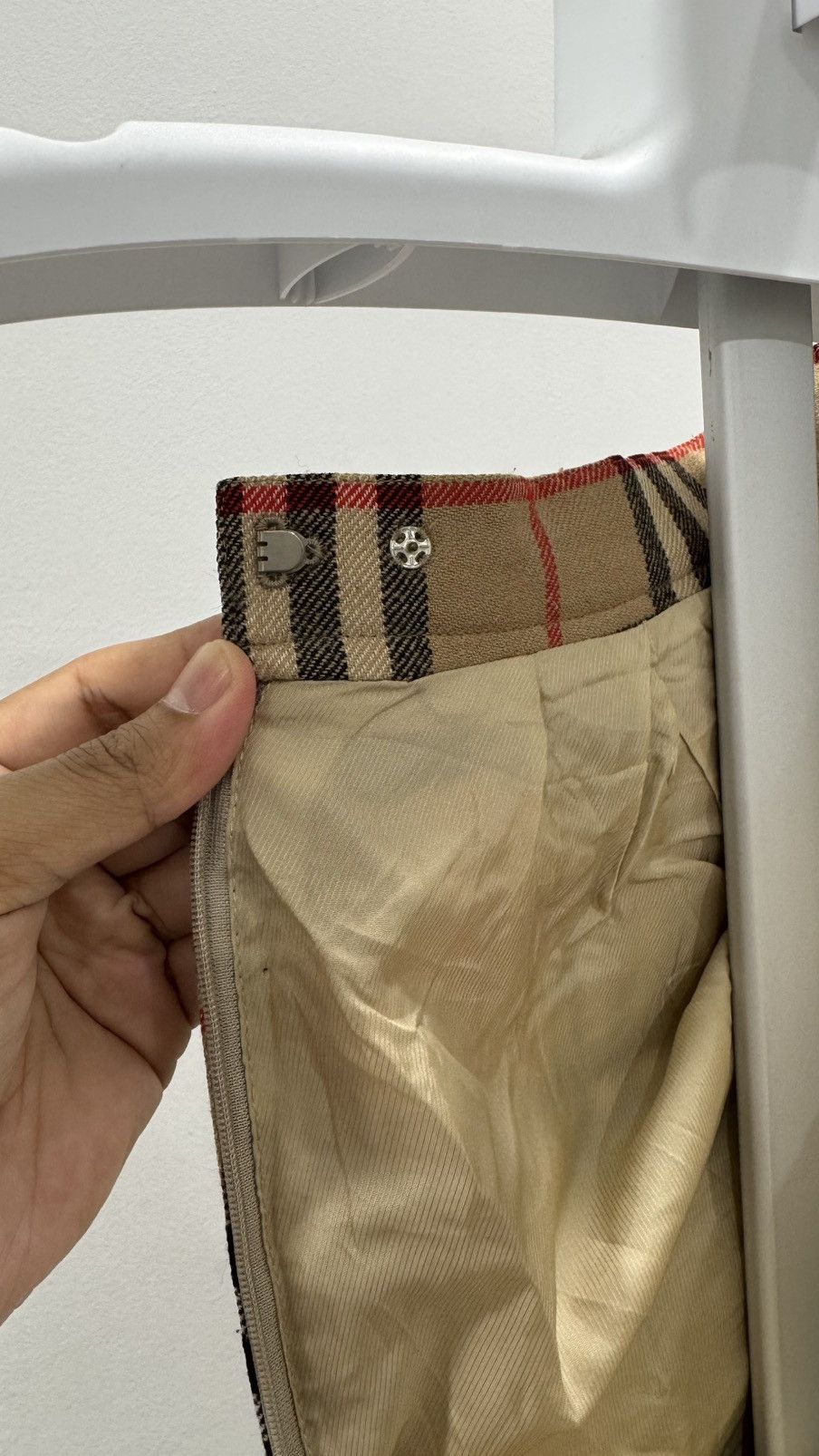 Burberry Vintage Burberry Nova Check Maxi Skirt Size 26" / US 2 / IT 38 - 7 Thumbnail