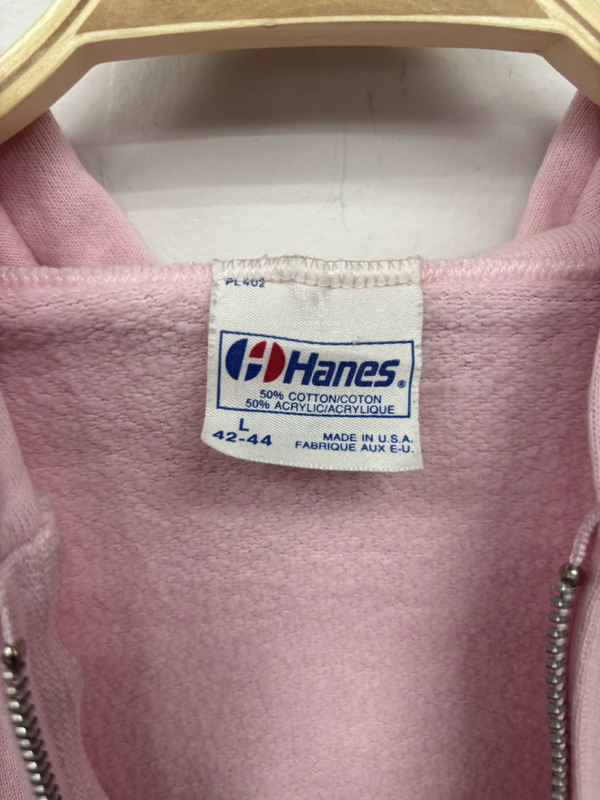 Hanes Pink Hanes zip up with cool distressing Size US L / EU 52-54 / 3 - 11 Thumbnail
