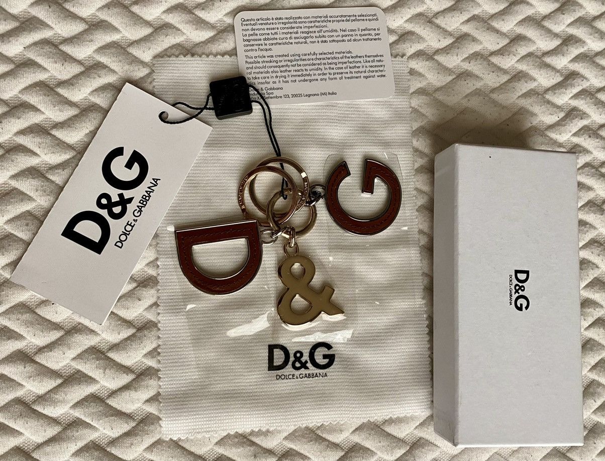 Dolce & Gabbana Dolce & Gabbana 🇮🇹 Metal/Brown Calf Palladium Charm Key Chain Size ONE SIZE - 3 Thumbnail