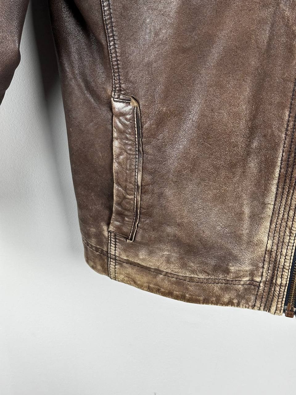 Hugo Boss Vintage Hugo Boss Faded Leather Brown Jacket Size US L / EU 52-54 / 3 - 8 Thumbnail