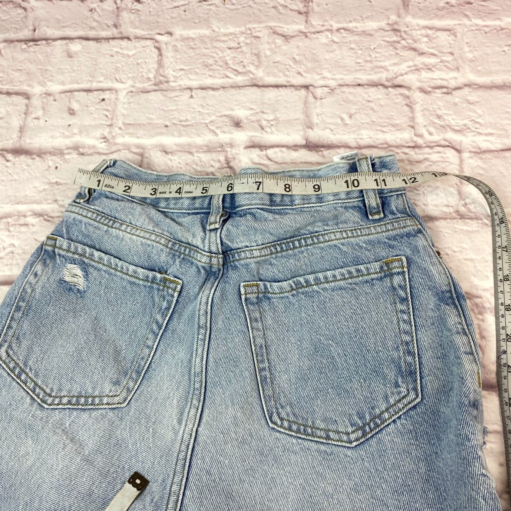 Pacsun Pacsun Teens Shorts 90s Girlfriend Size 24 Distressed Cut-Off Button Fly Size 42" / US 20 - 4 Thumbnail