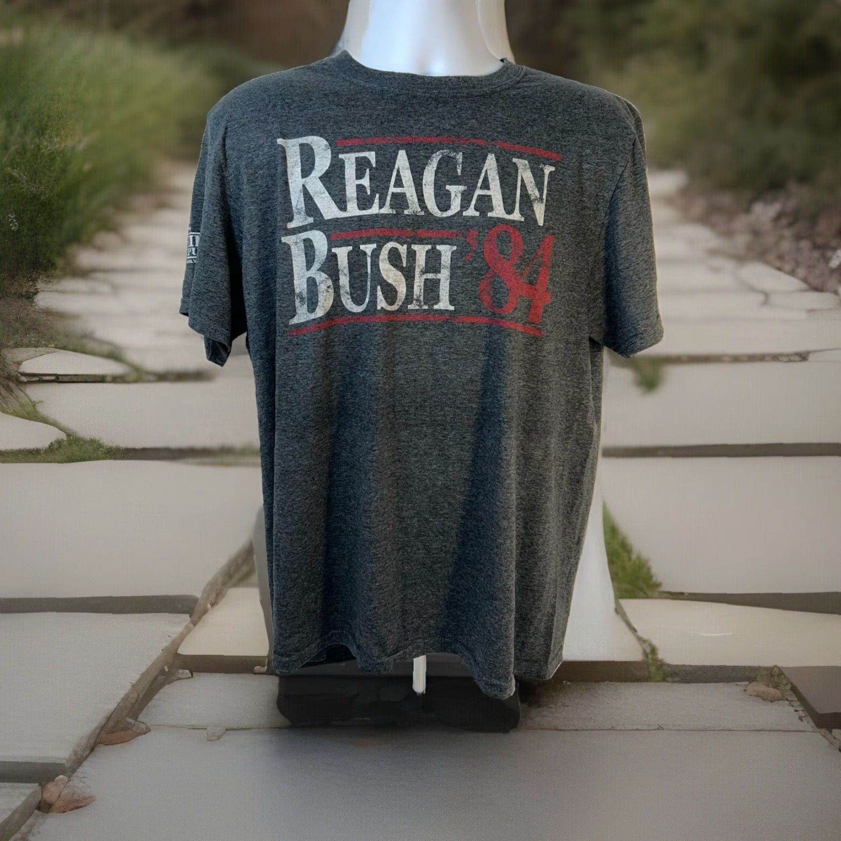 Gildan Reagan-Bush ‘84 Campaign Shirt Men Large Retro Republican Dark Heather Gray Shirt Mens Graphic Tee Size US L / EU 52-54 / 3 - 2 Thumbnail