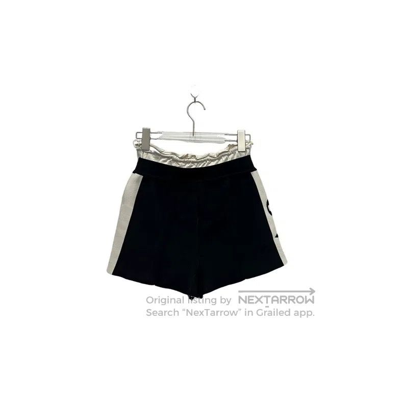Louis Vuitton Louis Vuitton size xs Black and white presbyopic side short Size US 28 / EU 44 - 2 Thumbnail