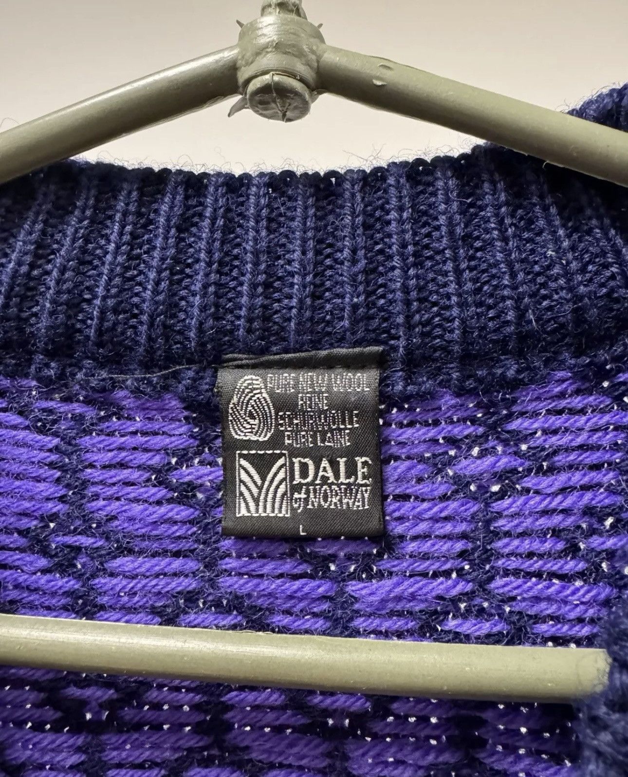 Dale Of Norway × Traditional Weatherwear Vintage Dale Of Norway Sweater Pure New Wool Animal Accents Size US L / EU 52-54 / 3 - 4 Thumbnail