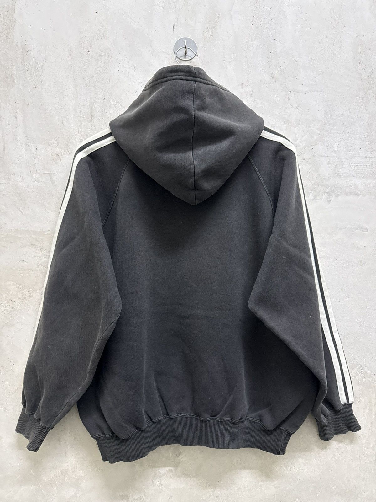 Adidas Vintage 90s Adidas Distressed Sunfaded Baggy Black Hoodie Size US XL / EU 56 / 4 - 3 Thumbnail