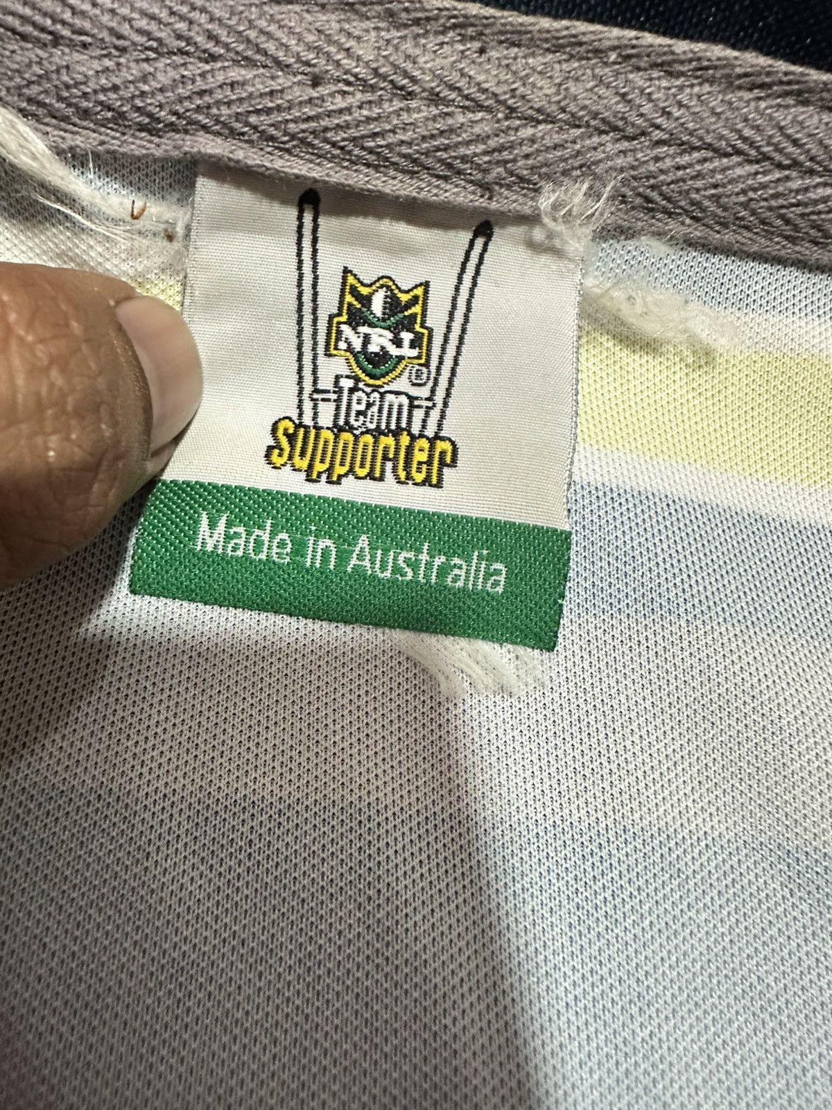 Vintage Vtg Classic rugby north queensland cowboys NRL jersey Size US L / EU 52-54 / 3 - 3 Thumbnail