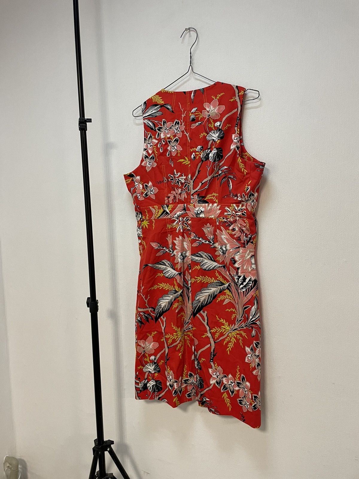 Diane von Furstenberg × Japanese Brand Diane Von Furstenberg Zip Front Sheath Dress Avalon Poppy Size M / US 6-8 / IT 42-44 - 1 Thumbnail