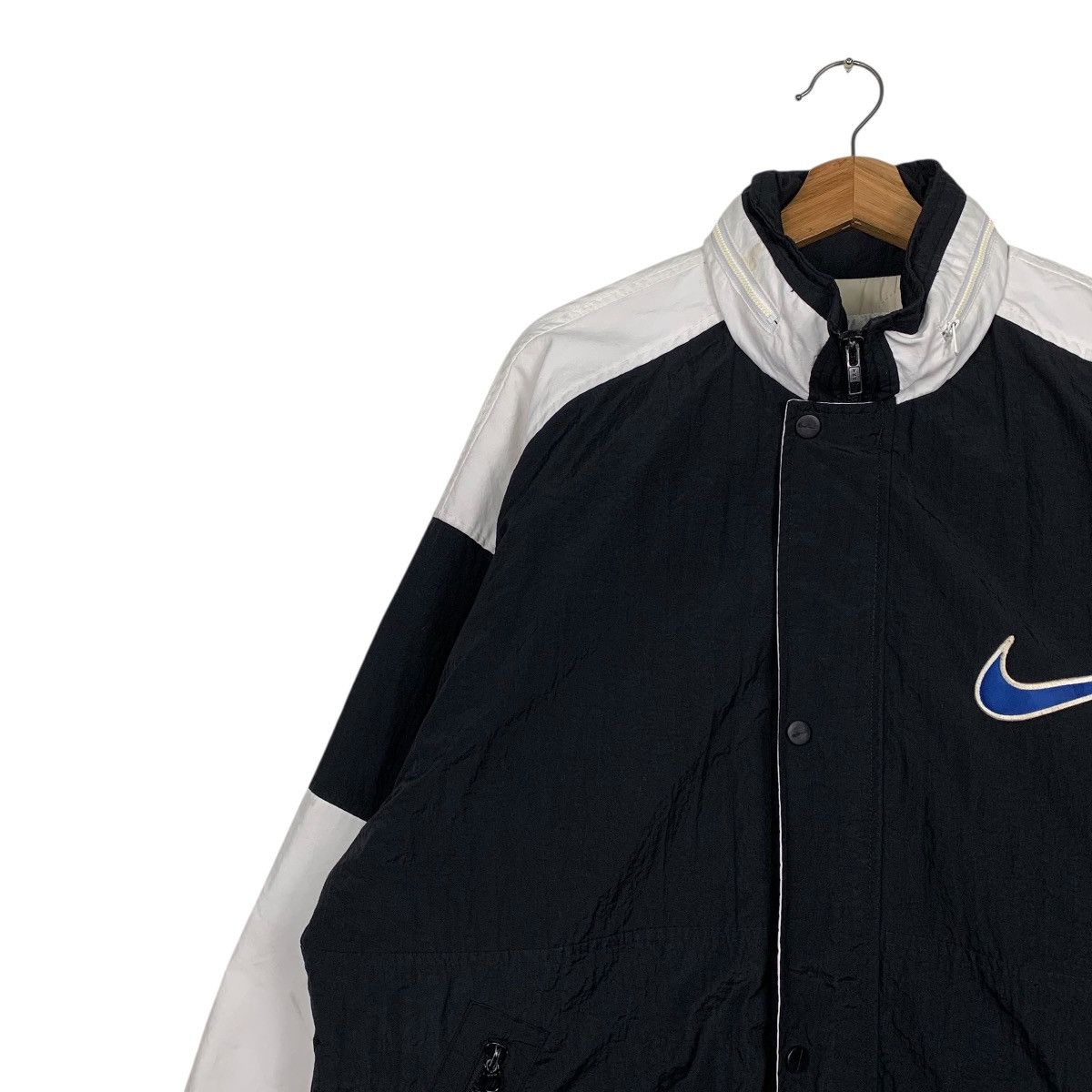 Nike Vintage Nike Basketball Jacket Size US XL / EU 56 / 4 - 7 Thumbnail