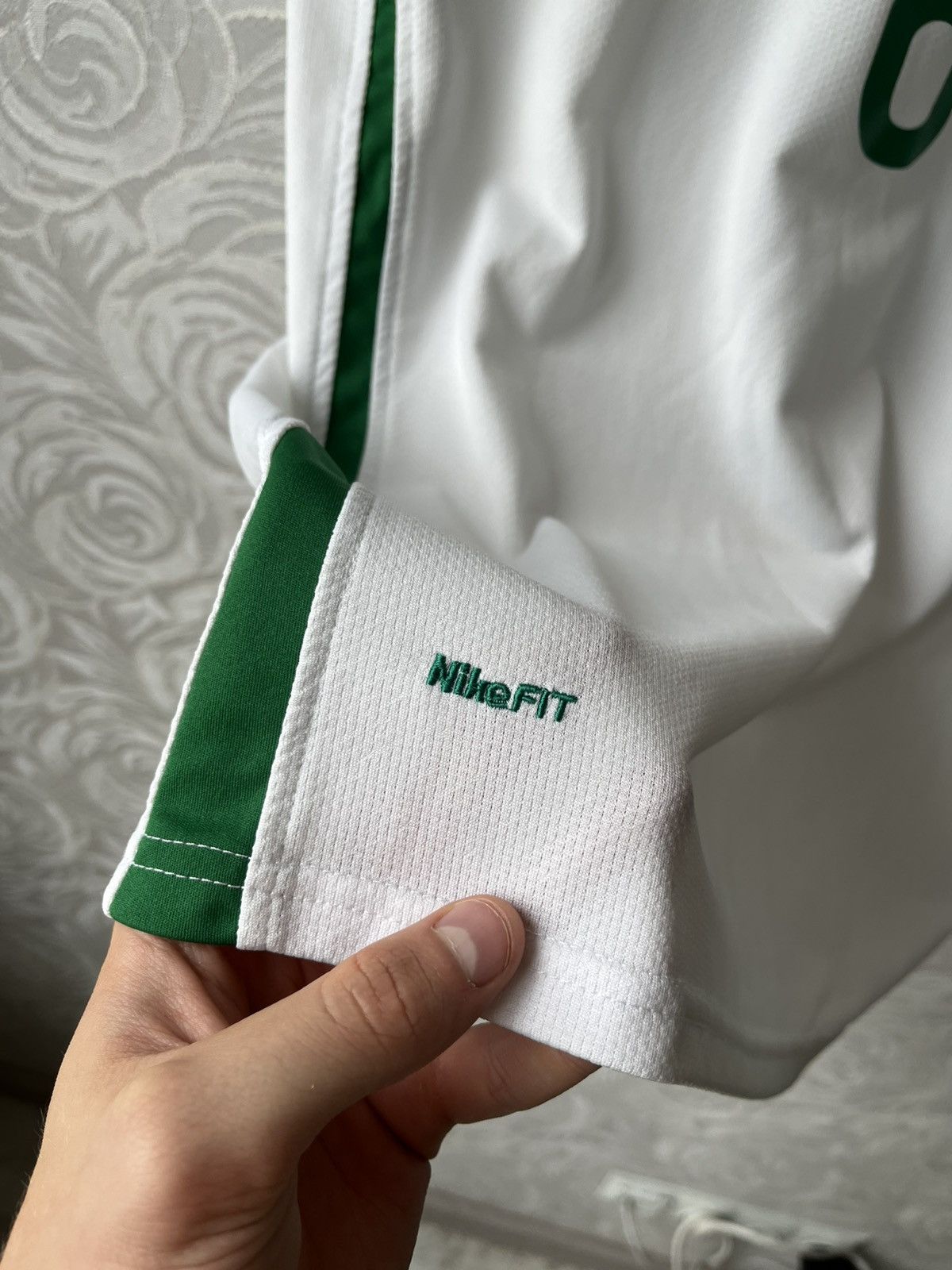 Nike Nike Portugal 2008 2010 Away Jersey T Shirt Y2K Blokecore Size US XL / EU 56 / 4 - 5 Thumbnail