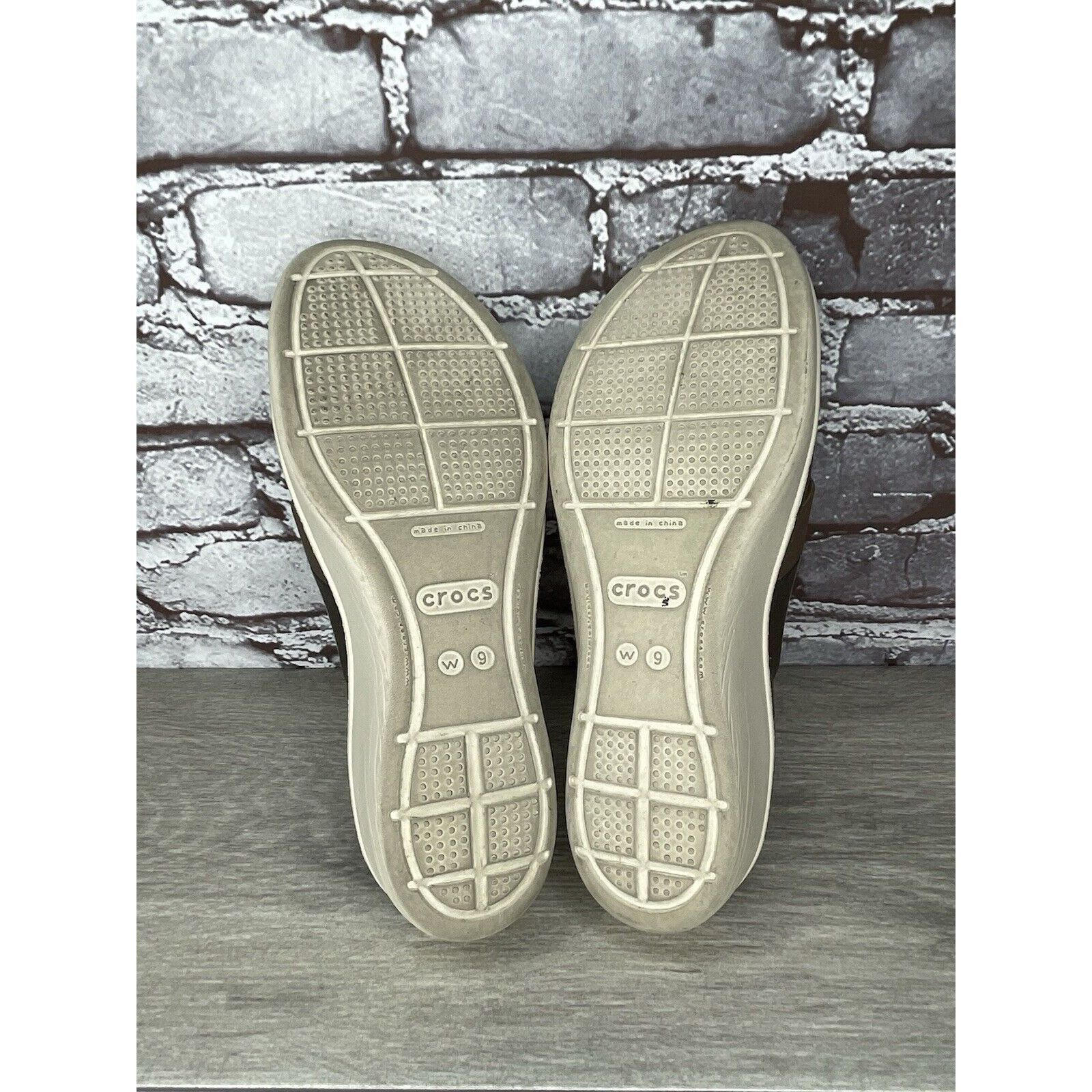 Crocs CROCS CIABATTA 200031 COLORBLOCK BROWN TAN SLIP ON WEDGE SA Size US 9 / IT 39 - 6 Thumbnail