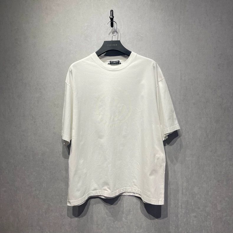 Balenciaga Balenciaga Smiley Face Pattern Short Sleeve, Size M Size US M / EU 48-50 / 2 - 1 Thumbnail