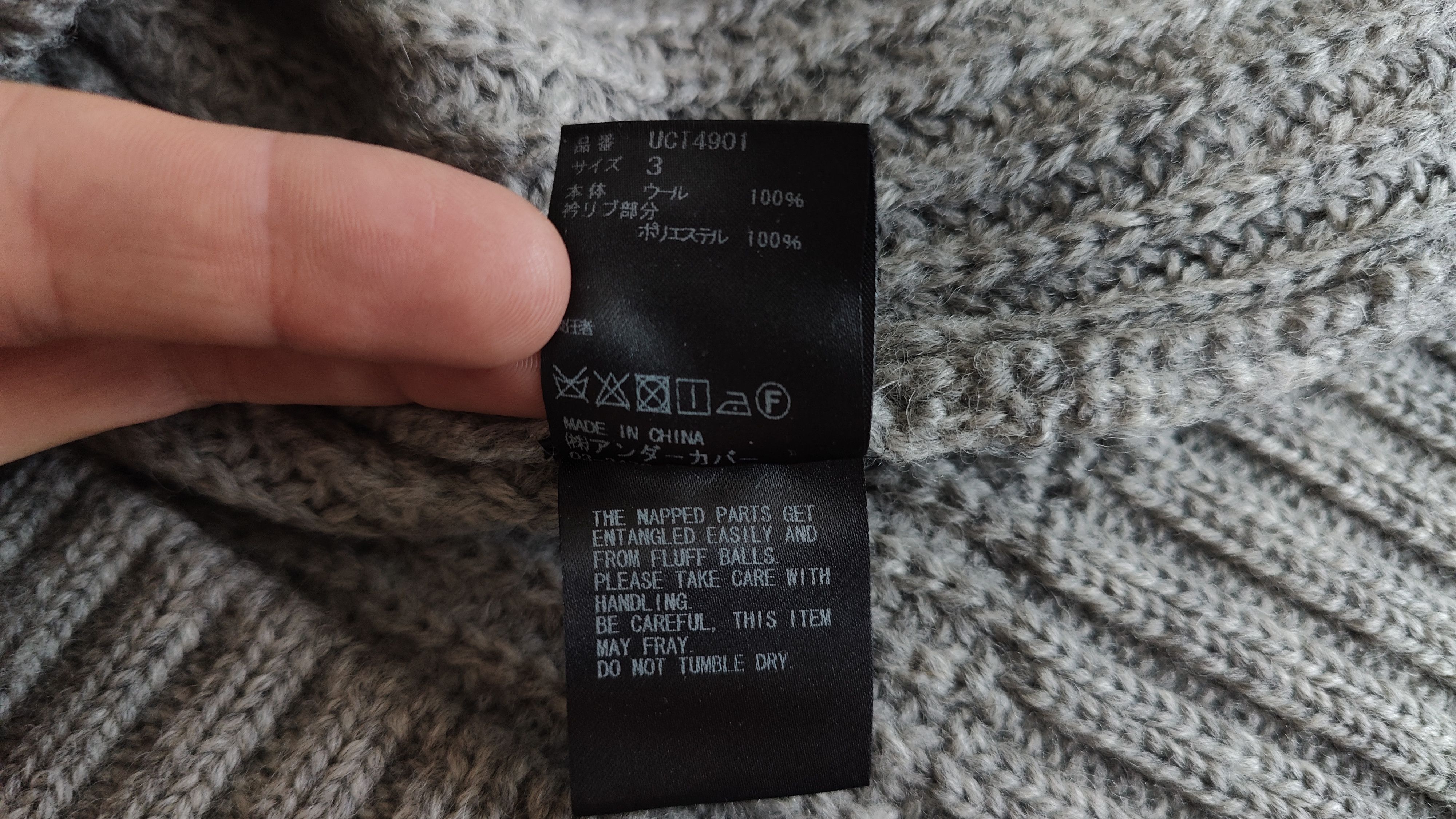 Undercover Undercover AW2017 V-Neck Heavy Knitted Wool Sweater Size US M / EU 48-50 / 2 - 9 Thumbnail