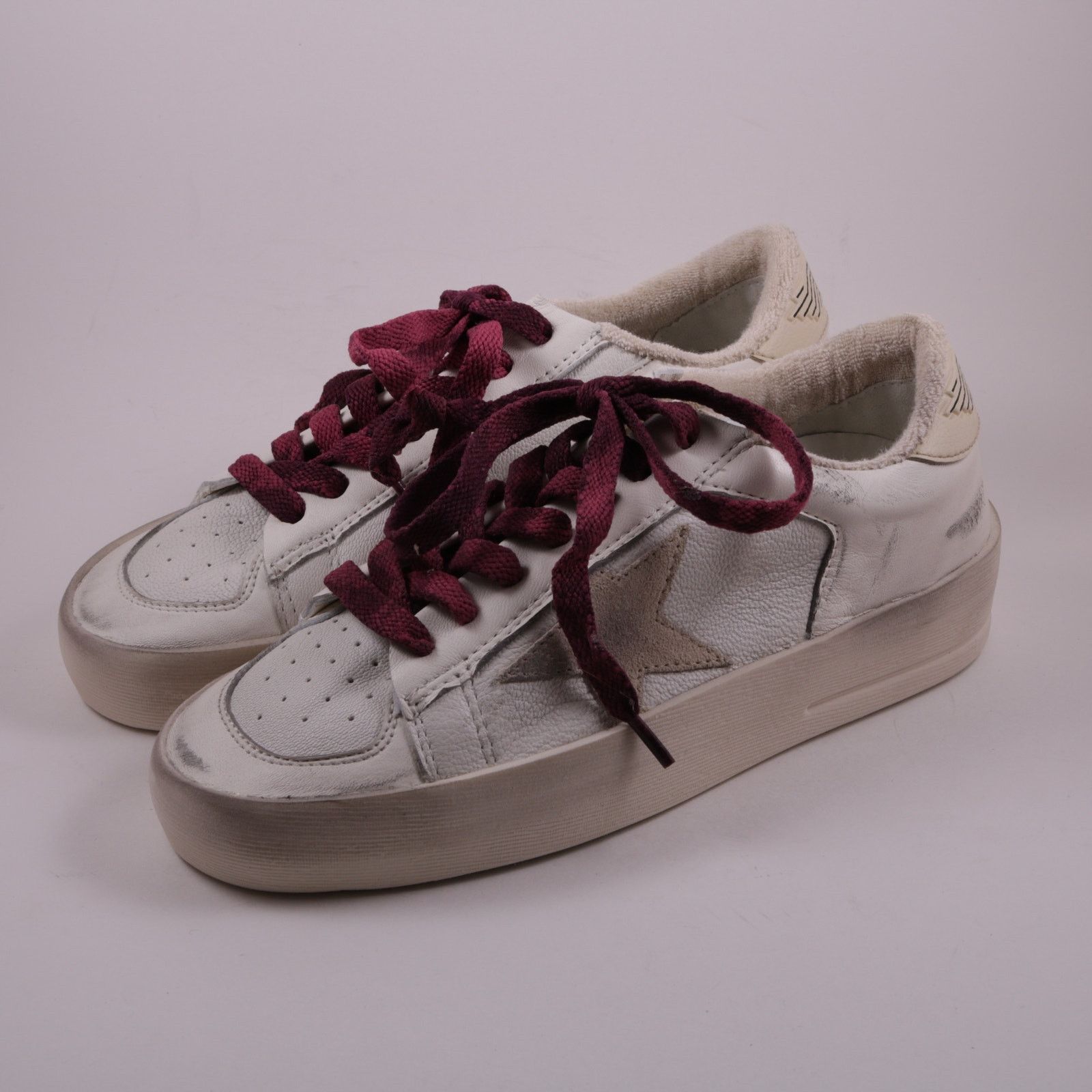 Golden Goose Golden Goose Deluxe Brand Stardan Sneakers 35 5 Size US 5 / IT 35 - 1 Thumbnail