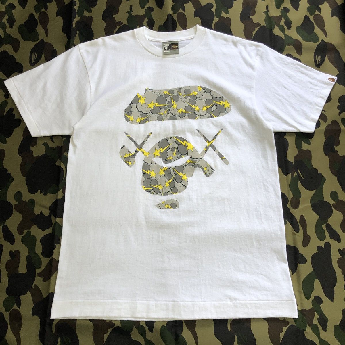 Bape × Kaws Bape X Kaws Skull Sta Big Face Tee Size US M / EU 48-50 / 2 - 1 Thumbnail