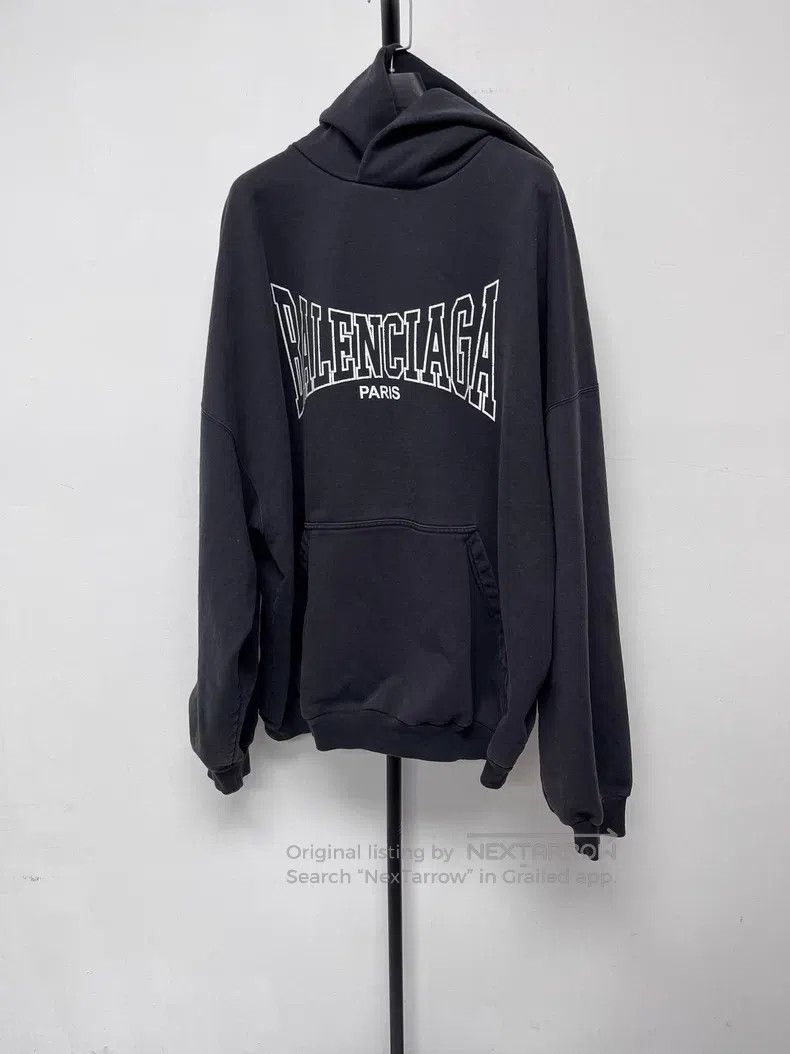 Balenciaga Balenciaga Letter Logo Pattern Printed Hooded Long Sleeve Size US L / EU 52-54 / 3 - 1 Thumbnail