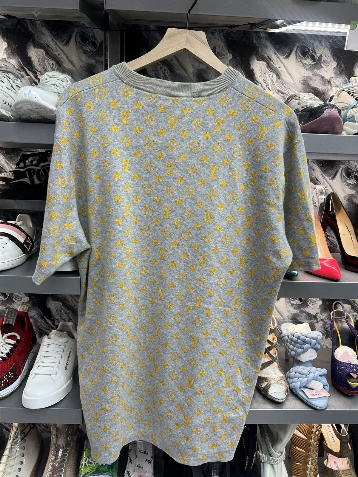 Louis Vuitton Louis Vuitton Monogram Tee Shirt Size US XL / EU 56 / 4 - 2 Thumbnail