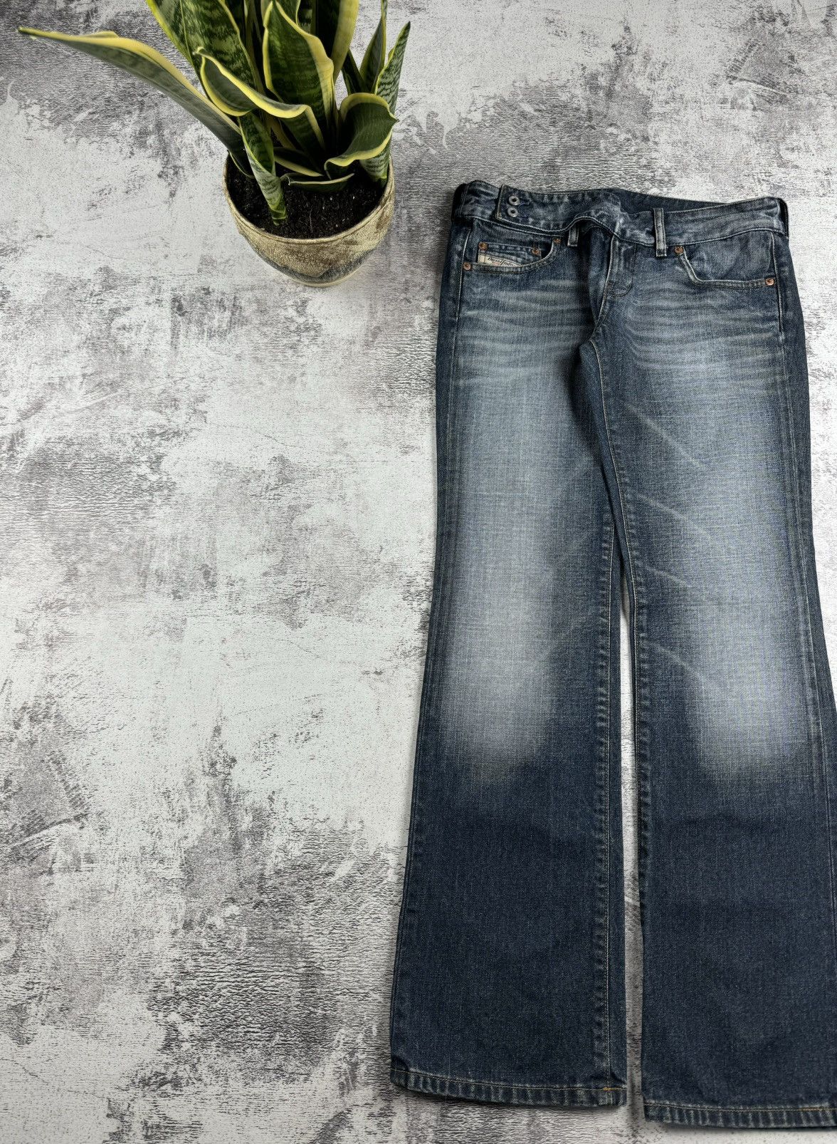 Diesel Diesel Cherone Y2K Distressed Denim Straight Jeans Trousers Size 30" / US 8 / IT 44 - 3 Thumbnail