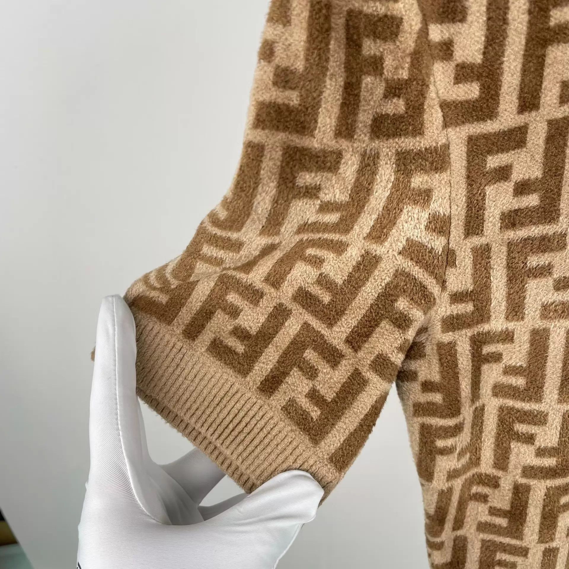 Fendi Fendi Brown Full Print Waisted Knit Short-Sleeve Dress 42 Size M / US 6-8 / IT 42-44 - 9 Thumbnail