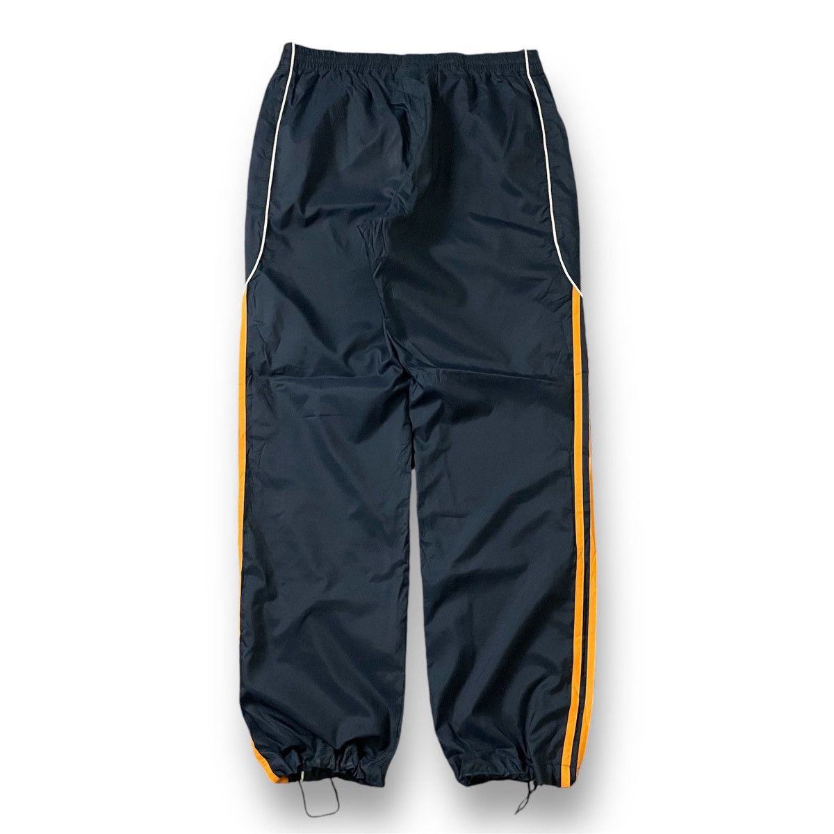 Adidas Adidas trackpants Size US 32 / EU 48 - 2 Thumbnail