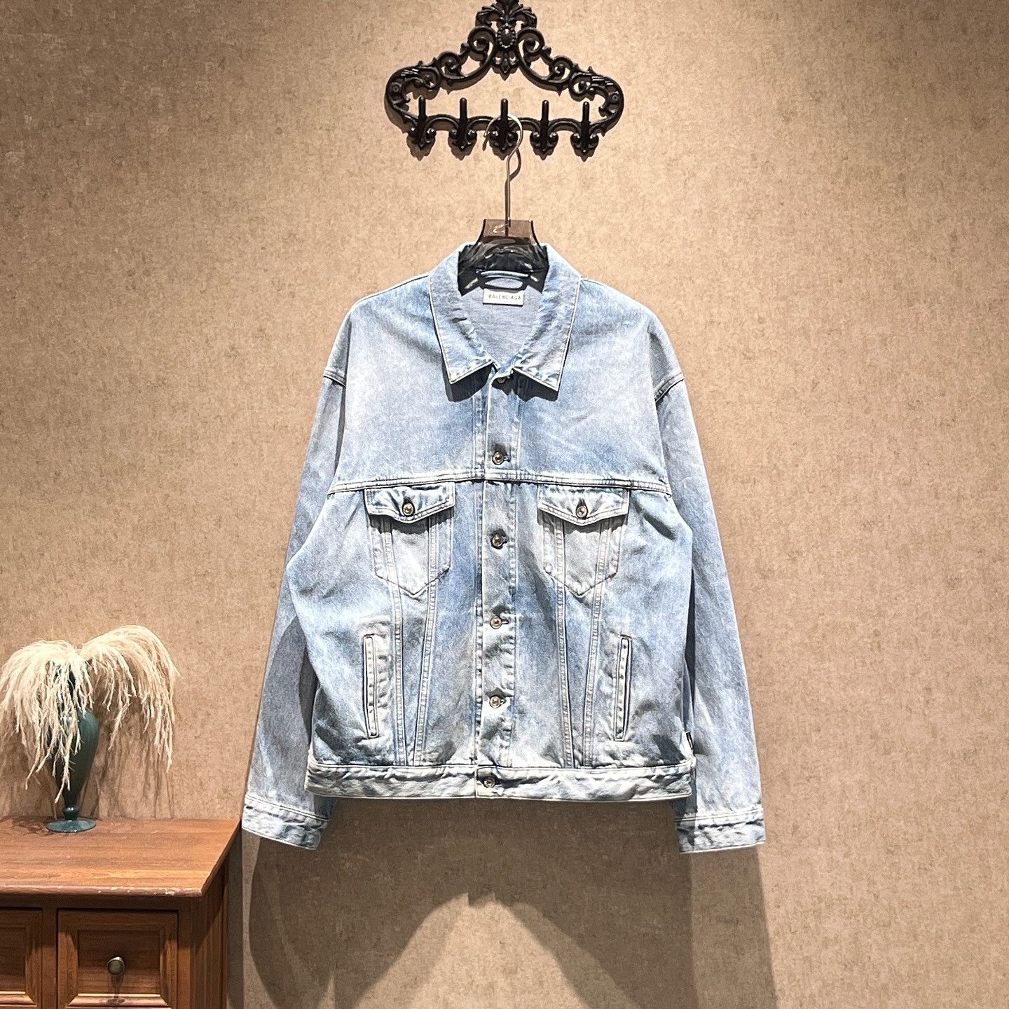 Balenciaga Balenciaga Rainbow Flag Denim Jacket Size 36 Size XS / US 0-2 / IT 36-38 - 1 Thumbnail