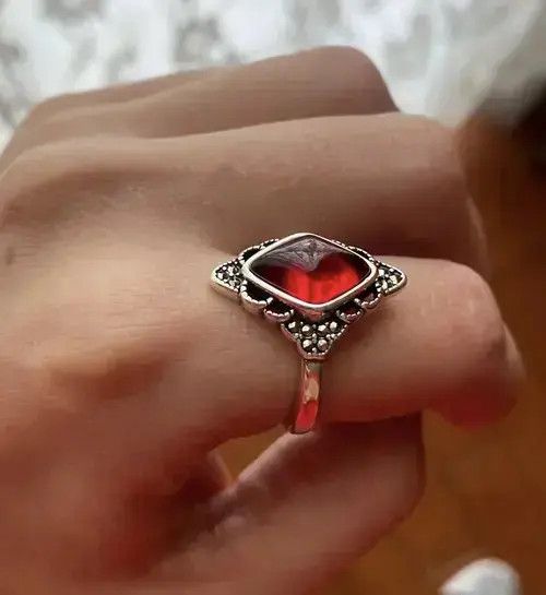 Jewelry Red Crystal Garnet Resizable Ring Size ONE SIZE - 3 Thumbnail