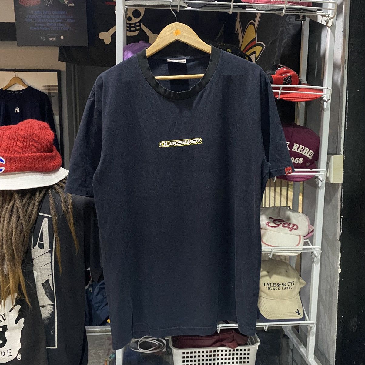 Quiksilver Quiksilver vintage surf logo big graphic t-shirts Size US XL / EU 56 / 4 - 2 Thumbnail