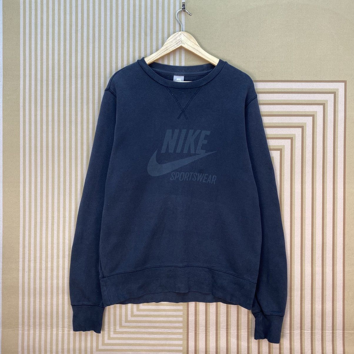 Nike 🫶Nike Sportswear crewneck sweatshirt Printed Logo and Spello Size US M / EU 48-50 / 2 - 1 Thumbnail