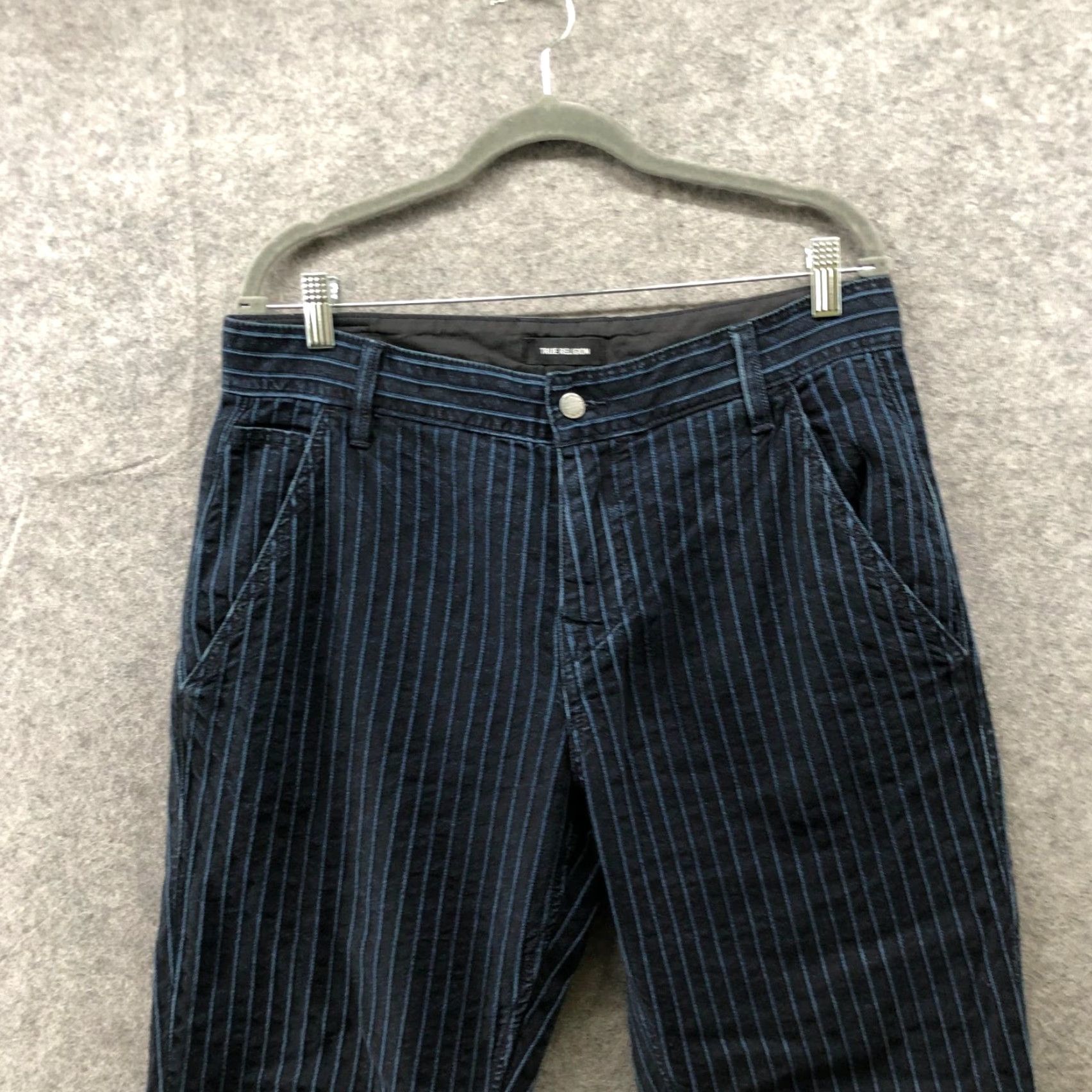 True Religion True Religion Devin Cropped Jeans Mens 32 Blue Striped Dark Wash Denim 5-Pocket Design Sneakers? (No) Size US 32 / EU 48 - 3 Thumbnail