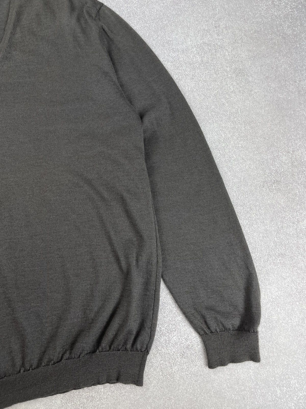 Gucci Gucci Cashmere/Silk V-Neck Knit Sweater Men’s Size XL Size US XL / EU 56 / 4 - 2 Thumbnail