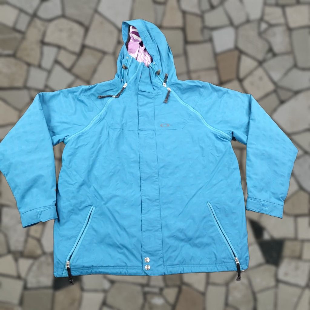 Oakley VINTAGE Oakley Jacket Mens L Blue Parka Waterproof Ski Snowboard Coat Hoodie Full Zip Windproof Pockets Size US L / EU 52-54 / 3 - 1 Thumbnail