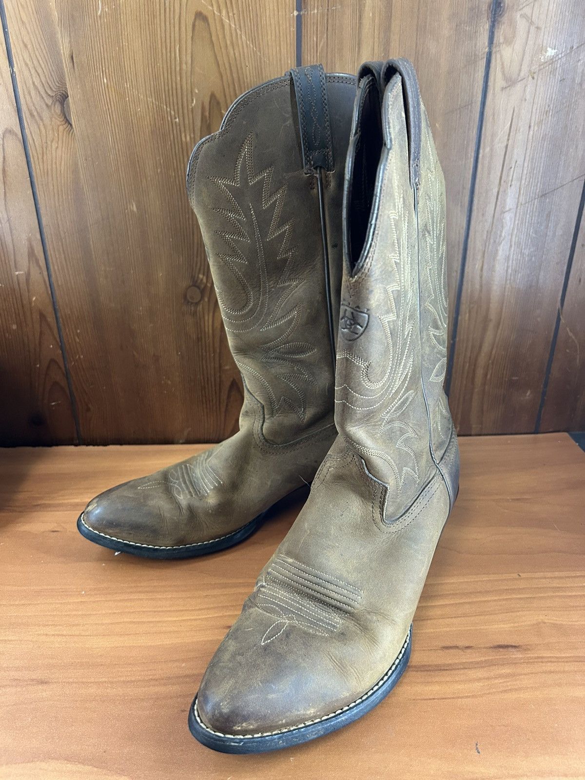 Ariat Ariat Women’s Heritage Cowboy Boots Leather Sz 9.5 B Round Size US 9.5 / IT 39.5 - 1 Thumbnail