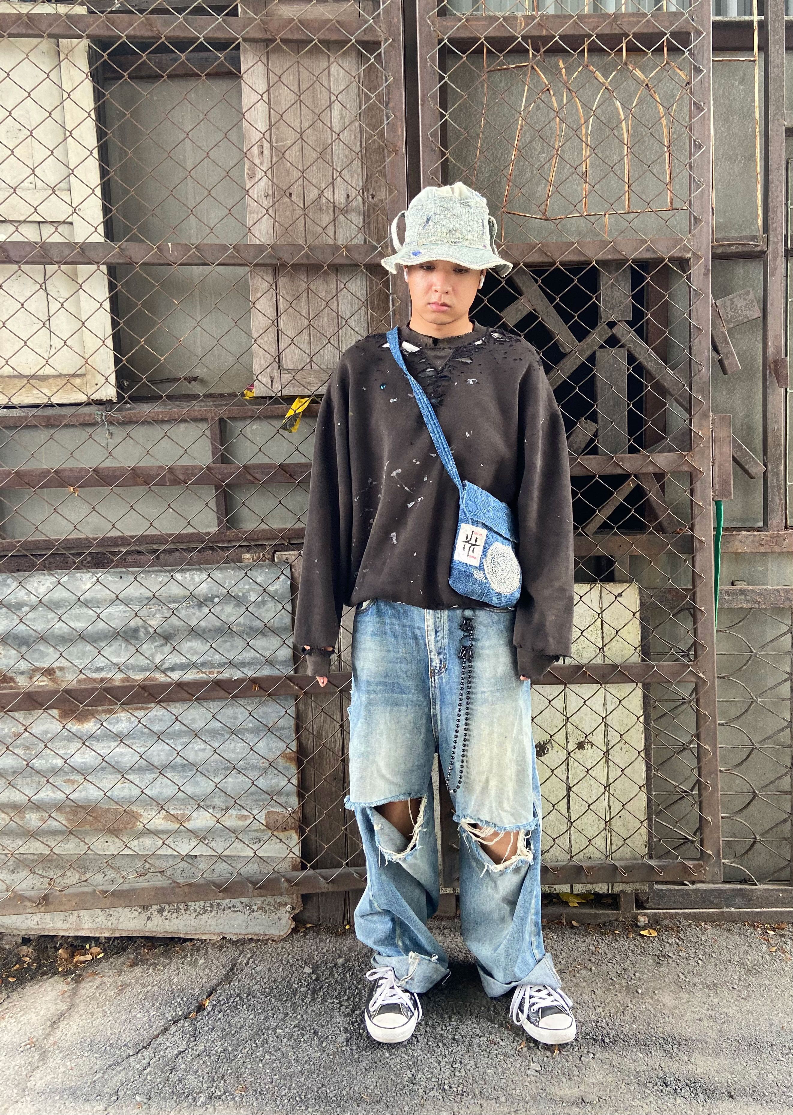 Vintage 90s Thrashed Distressed & Faded Russell Sweatshir ERD Grunge Size US XL / EU 56 / 4 - 4 Thumbnail