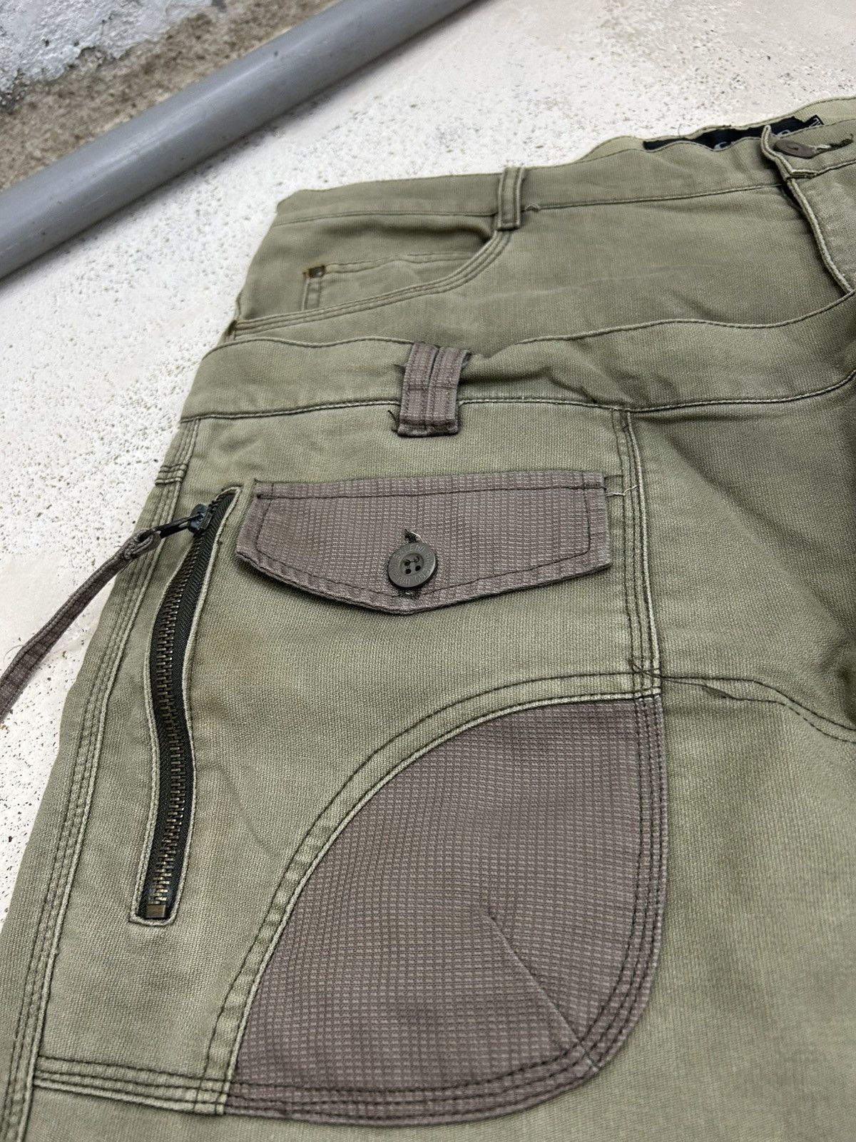 20471120 × GOSTAR DE FUGA × Japanese Brand Techno Japan Double Waist Baggy Cargo Parachute Faded Green Size US 35 - 10 Thumbnail