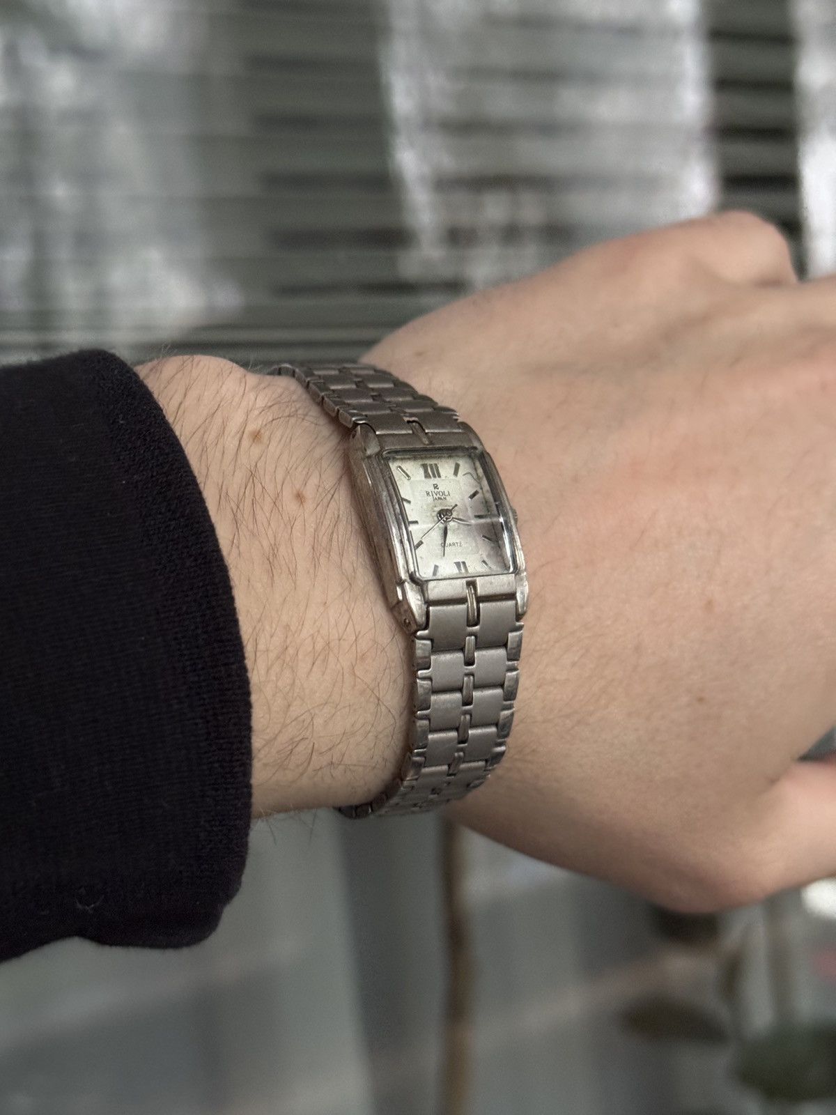 Designer × Japanese Brand × Vintage Rivoli Japanese quartz watch 00s vintage Size ONE SIZE - 5 Thumbnail