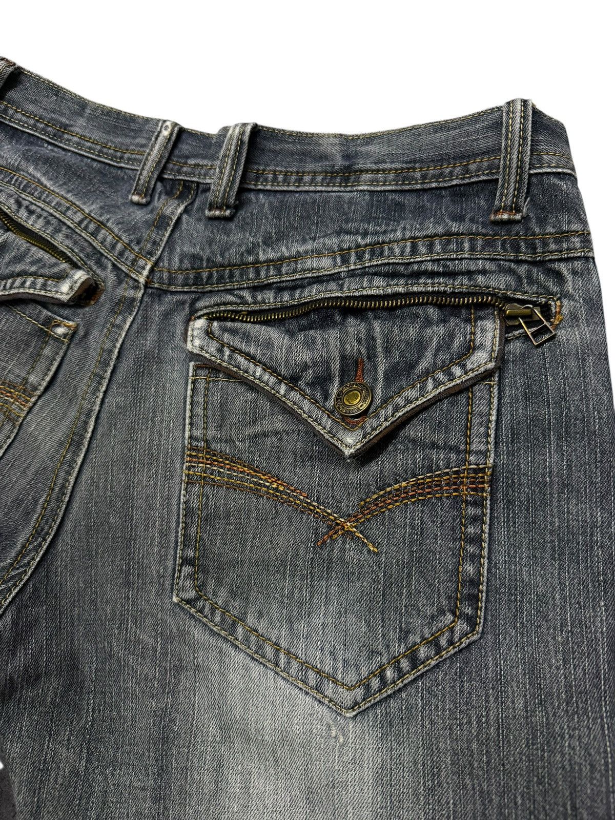 Japanese Brand Vintage Y2K Japanese Brand | Vintage Fade | W34 Size US 34 / EU 50 - 8 Thumbnail