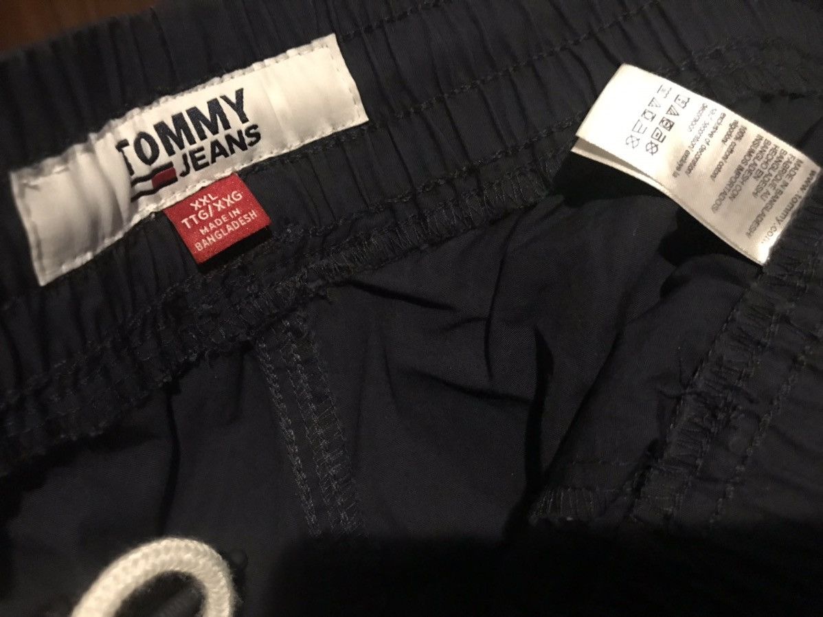Tommy Hilfiger Two Tommy Hilfiger pants - A straight & Cargo Pant Size US 40 / EU 56 - 7 Thumbnail