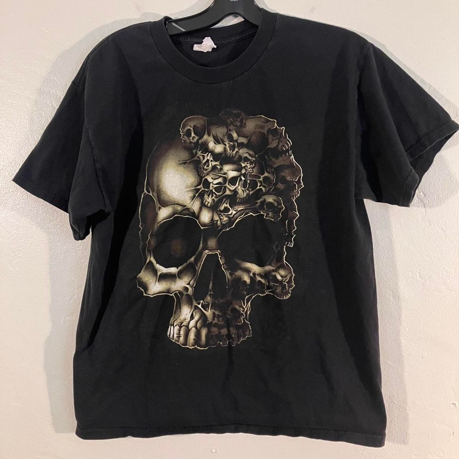 AAA All style Skull Black and Grey Graphic Tee Size US L / EU 52-54 / 3 - 1 Thumbnail